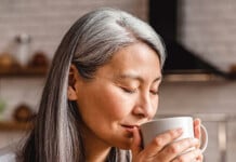 Choice of Tea or Coffee Could Affect Risk of Osteoporosis in Older Women