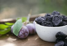 6 Drinks That Will Help You Poop When You’re Constipated